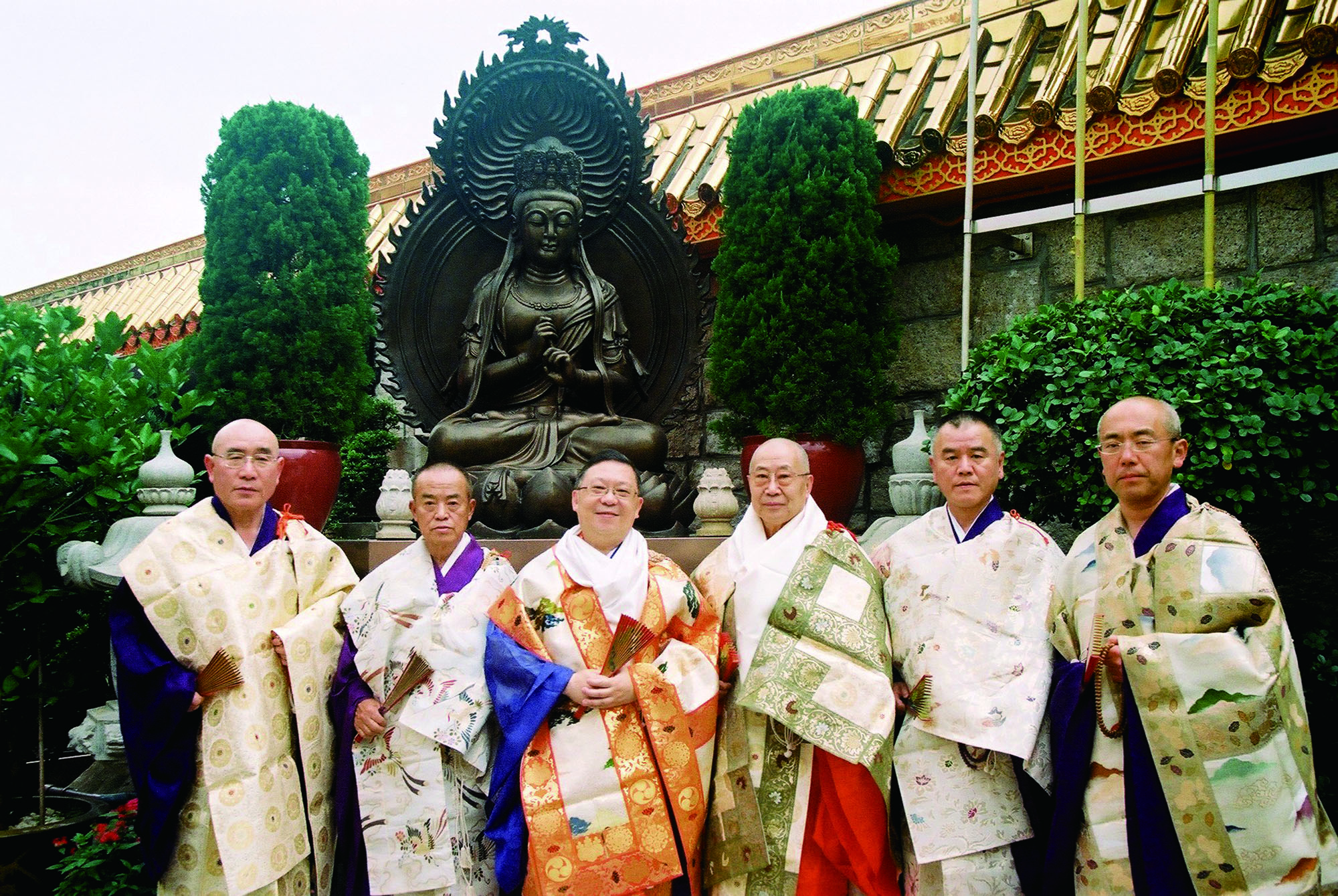 二〇〇七年高野山僧侶代表團到訪弘法山大師堂。